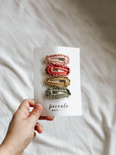 Load image into Gallery viewer, Blush Crochet Clip
